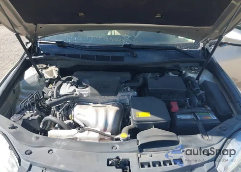 2015 Toyota Camry Le z USA, uszkodzony, nr VIN 4T4BF1FK0FR463233